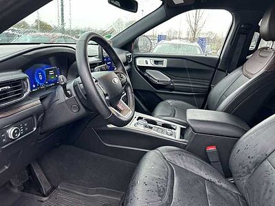 Ford Explorer Platinum Plug-in-Hybrid 4x4 7-Sitzer Allrad Kamera