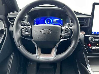 Ford Explorer Platinum Plug-in-Hybrid 4x4 7-Sitzer Allrad Kamera