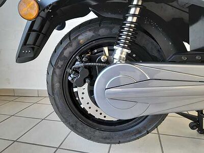 DREEMS Moon Dreems Elektroroller MoonX 90 km/h