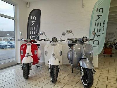 DREEMS Amalfi ELEKTROROLLER 45 km/h RETRO 45km