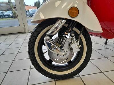 DREEMS Amalfi ELEKTROROLLER 45 km/h RETRO 45km